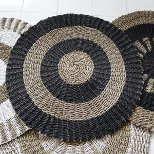 bG9jYWw6Ly9tZWRpYS85Ry8wRS82MFIzMEMxRzZSVDMwRTlHL2ZmMzYwMGM0LmpwZWc.jpg Black & Tan Circles Round Seagrass Rug – 1 m