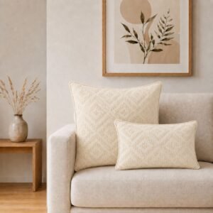 bG9jYWw6Ly9tZWRpYS85US9FRC82MFIzMEMxSjZNUzNFRDlRLzU2ZGIzMWE1LnBuZw.jpg Neutral Geo Creme Cushion Cover – 60 x 60 cm