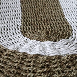 bG9jYWw6Ly9tZWRpYS85Uy8wRS82MFIzMEMxRzZSVDMwRTlTLzhkZjJkNTJkLmpwZWc.jpg Oval Seagrass White & Tan - Classic - 60x120cm