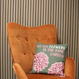 bG9jYWw6Ly9tZWRpYS8xRy9DRS82MFIzMEMxRzZSU0tDRTFHLzE2MTU3MmExLmpwZWc-1.jpg We Are Flowers printed cotton cushion cover – styled product image