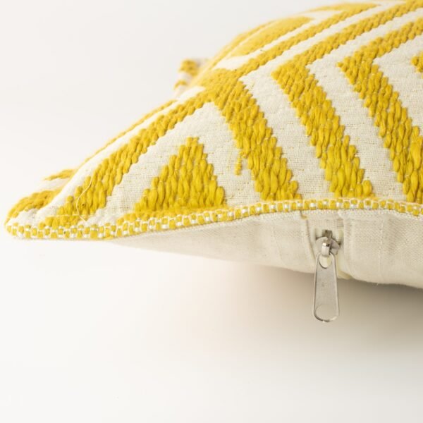 bG9jYWw6Ly9tZWRpYS8xSC9FQy82MFIzMEMxSjZNUzNFQzFIL2U3MTEzMGY0LmpwZw.jpg Mustard Diamonds Lumbar Cushion Cover – 30 x 50 cm
