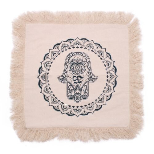bG9jYWw6Ly9tZWRpYS8xSi9KRC82MFIzMEMxRzZSVDNKRDFKLzJmYjJlYWY0LmpwZWc.jpg Green Hamsa Mandala cushion cover, 45 x 45 cm