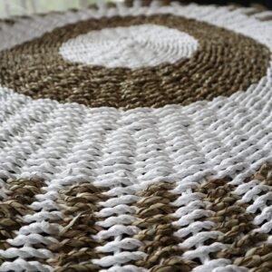White & Tan Sun Round Seagrass Rug – 1 m