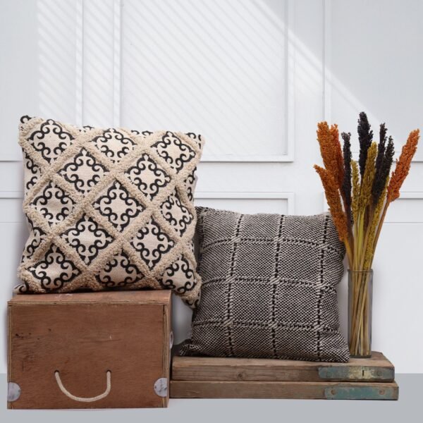 bG9jYWw6Ly9tZWRpYS8xTi80RC82MFIzMEMxRzZSVks0RDFOLzcwNDlhYjc1LmpwZWc.jpg Berber Design Cushion Cover – 45 x 45 cm