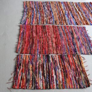 bG9jYWw6Ly9tZWRpYS8xUC8wQy82MFIzMEMxRzZHVjMwQzFQLzI3N2FmZjcyLmpwZWc-2.jpg Medium Recycled Cotton Rag Rug – 128 x 75 cm