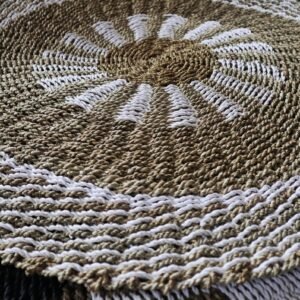 bG9jYWw6Ly9tZWRpYS8xUi8wRS82MFIzMEMxRzZSVDMwRTFSLzdhZTI4MjU5LmpwZWc.jpg Round Seagrass White & Tan - Inner Sun - 1m