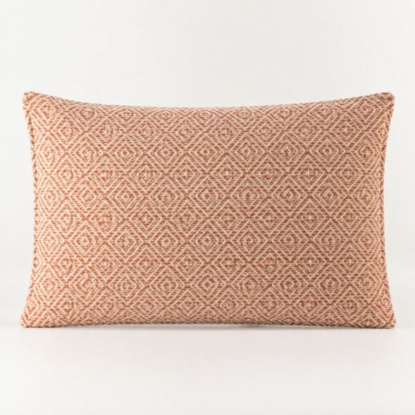 bG9jYWw6Ly9tZWRpYS9ITS9DRC82MFIzMEMxSjZNUzNDREhNLzY2MDJmYzEyLnBuZw.jpg Burgundy Squares lumbar cushion cover, 30 x 50 cm