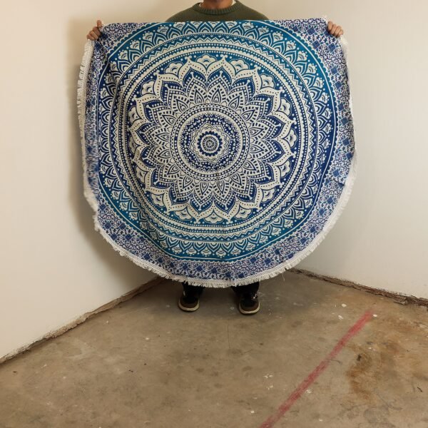 bG9jYWw6Ly9tZWRpYS9TRy80Qy82MFIzMEMxSjY0U0s0Q1NHL2NlMGZmZmQyLmpwZw.jpg Classic Blue Mandala Cotton Wall Hanging – 130 cm