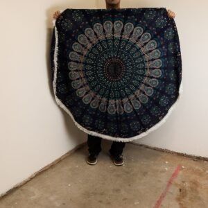 bG9jYWw6Ly9tZWRpYS9TTi80Qy82MFIzMEMxSjY0U0s0Q1NOLzhjYmMyYWNmLmpwZw.jpg Peacock Blue Mandala Cotton Wall Hanging – 130 cm