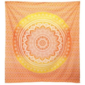 bG9jYWw6Ly9tZWRpYS9TUC9DRC82MFIzMEMxRzZXVDNDRFNQLzI4NTdiNDE5LmpwZWc.jpg Wall Hanging / Beach Spread - Umrao Mandala - Orange